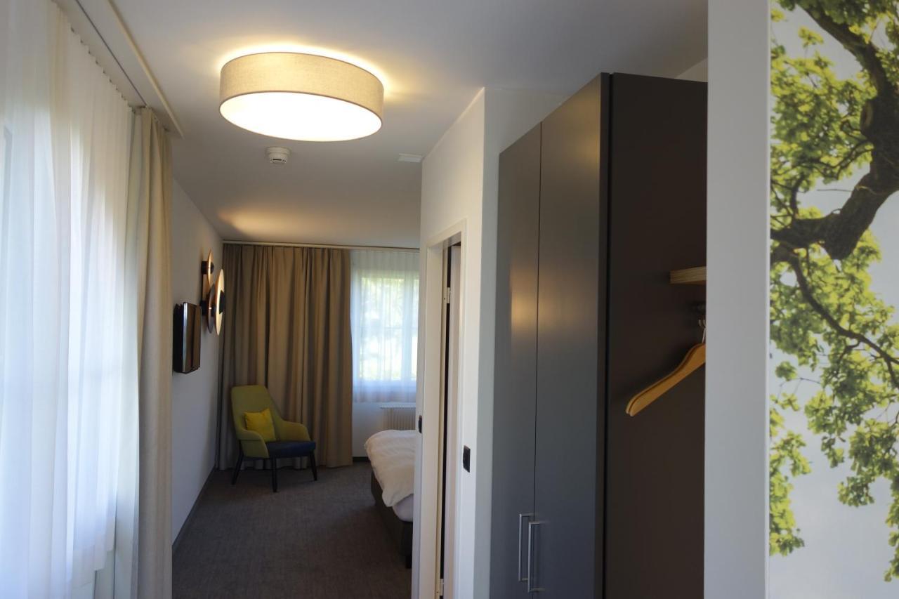 Hotel Urs Und Viktor Bettlach Kültér fotó