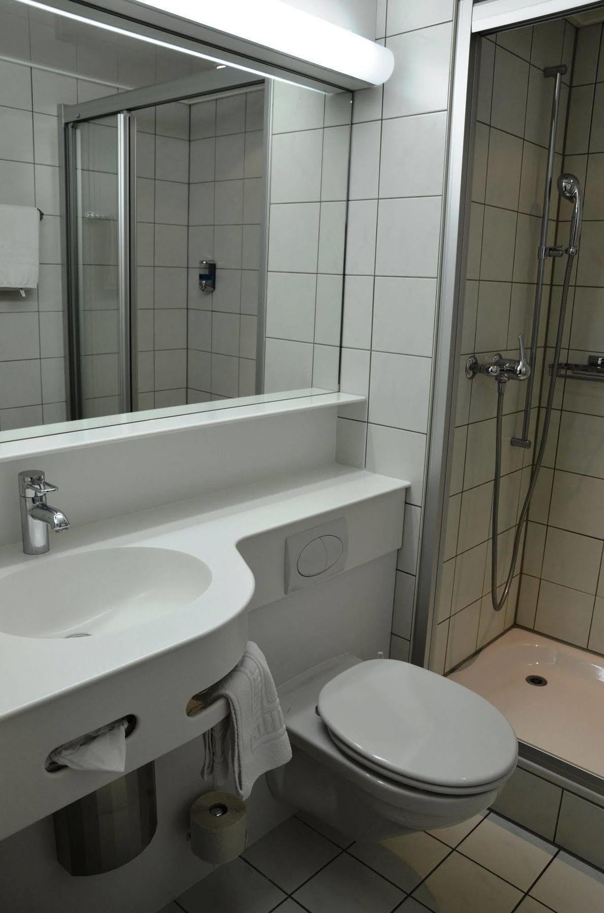Hotel Urs Und Viktor Bettlach Kültér fotó