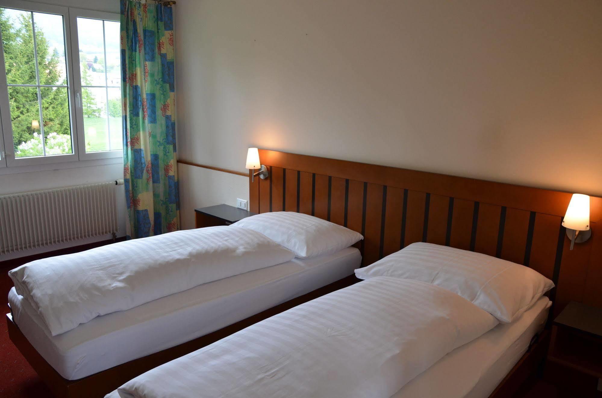 Hotel Urs Und Viktor Bettlach Kültér fotó